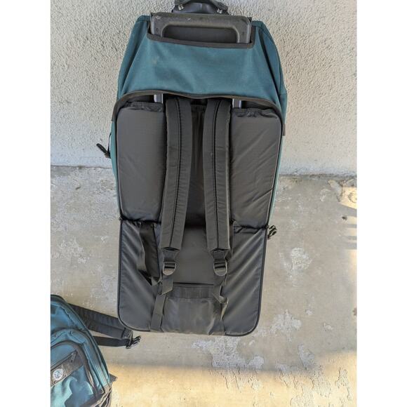 Two Piece Eagle Creek Travel Luggage / Backpack Set Green 24 x 14 - Picture 3 of 10